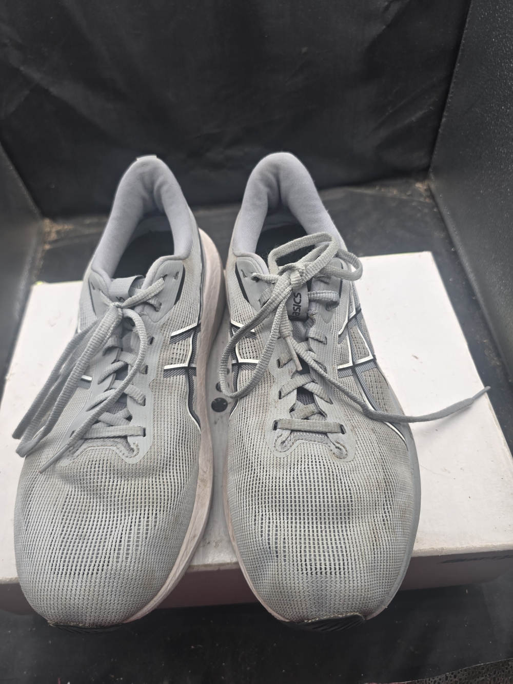 Asics Light Gray Men's Athletic Running Shoes